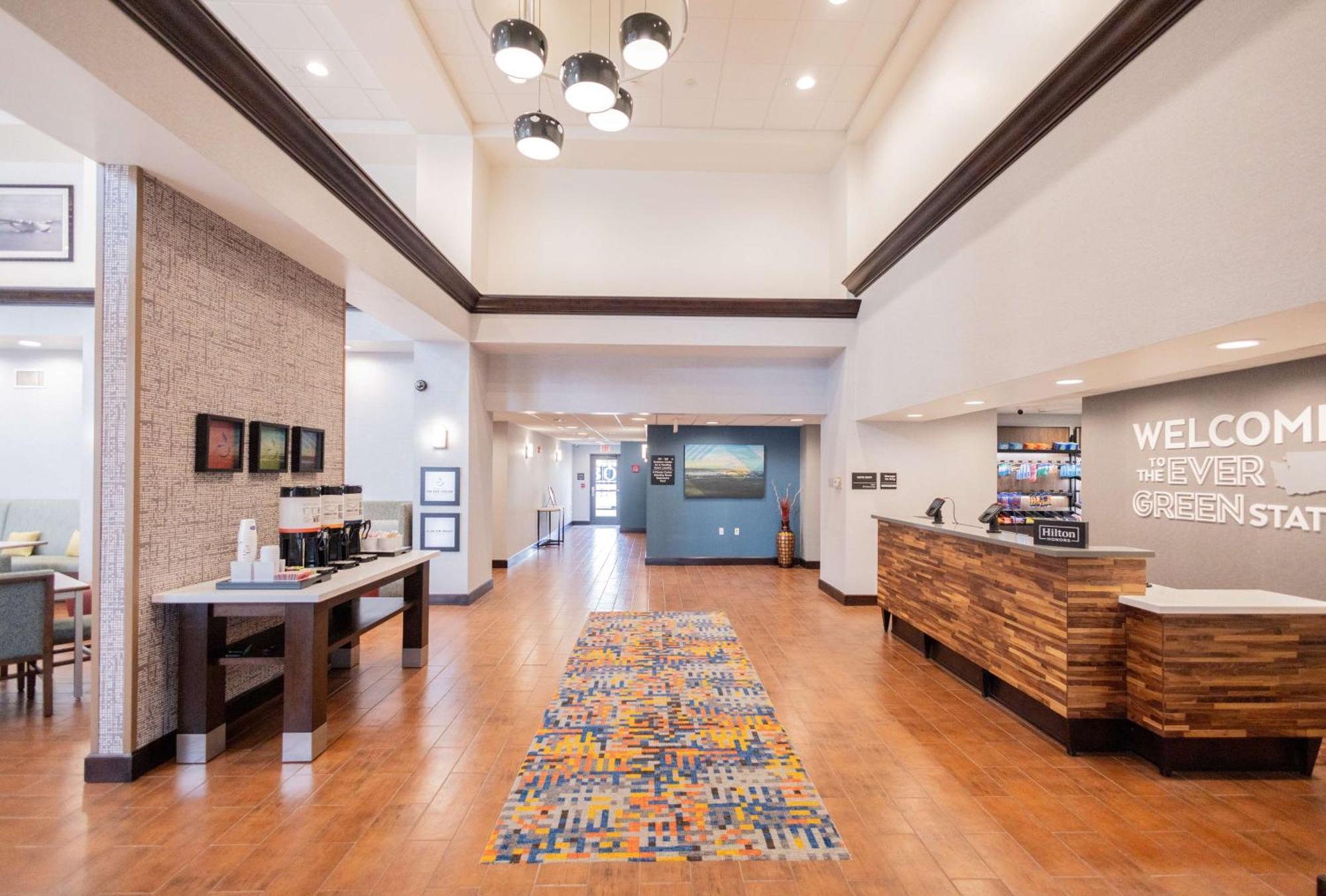 Hampton Inn & Suites By Hilton Seattle/Kent Dış mekan fotoğraf