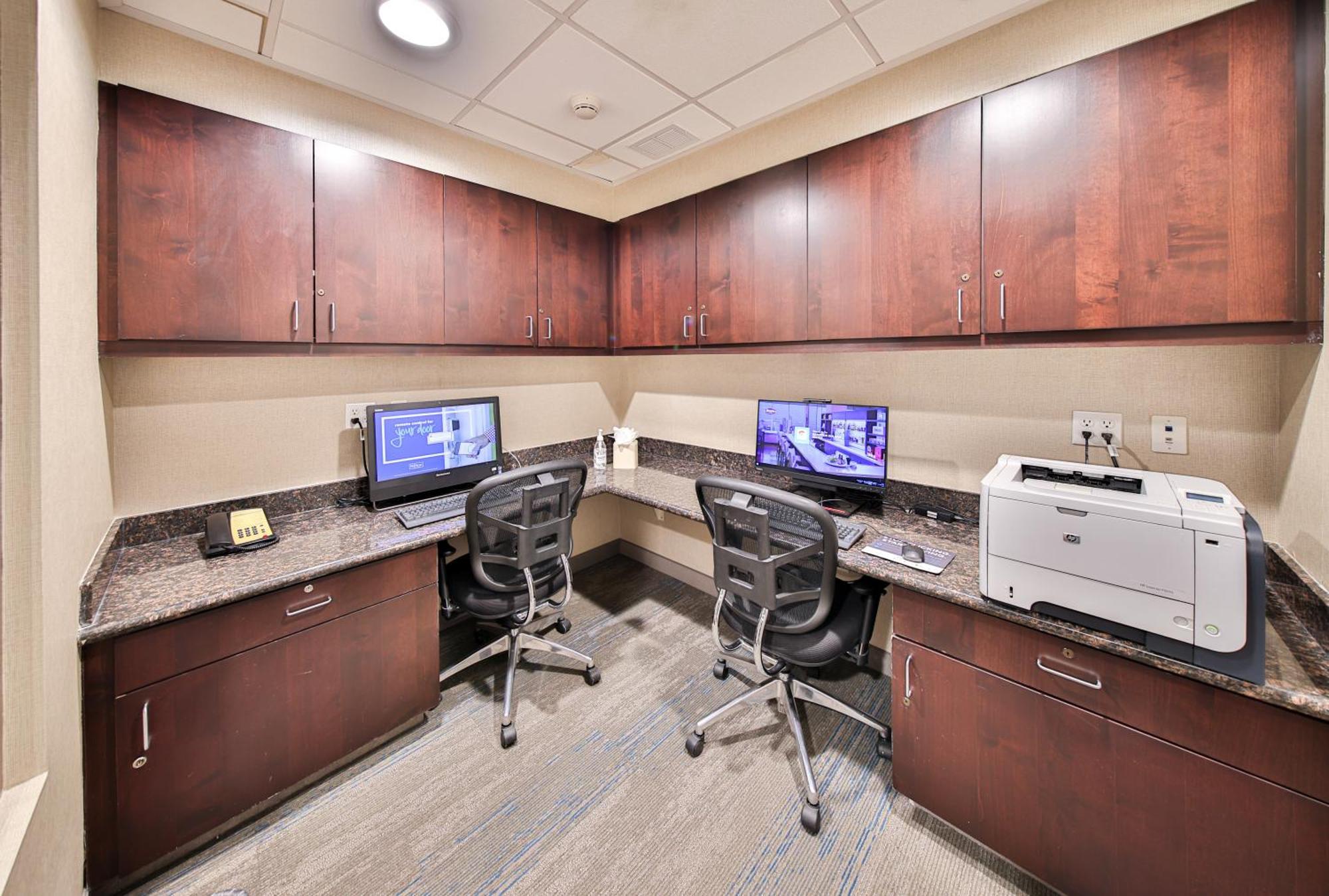 Hampton Inn & Suites By Hilton Seattle/Kent Dış mekan fotoğraf